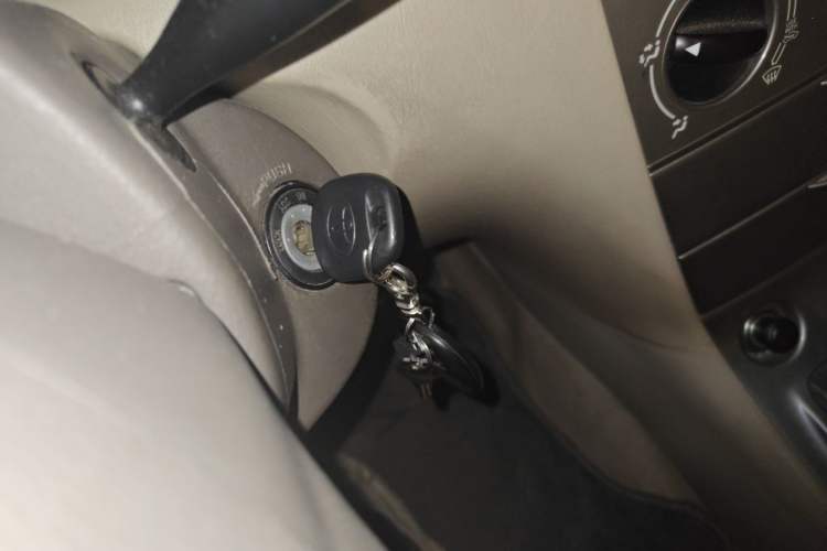 Used Toyota Corolla EX 2011 1.6L Manual Classic Edition Vehicle Key