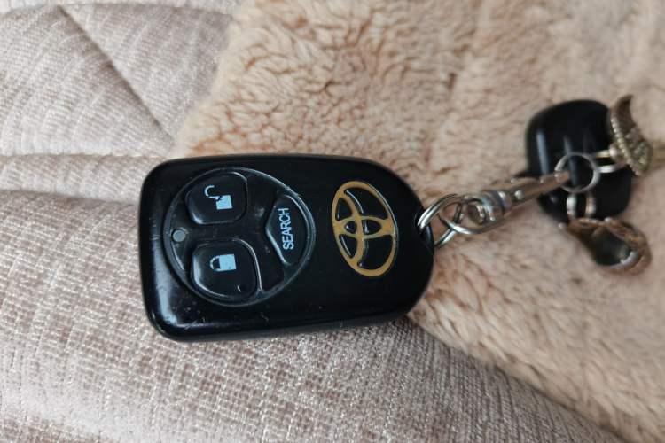 Used Toyota Corolla EX 2011 1.6L Automatic Classic Edition Vehicle Key