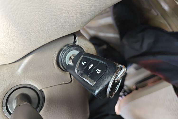 Used Toyota Corolla EX 2011 1.6L Automatic Classic Edition Vehicle Key