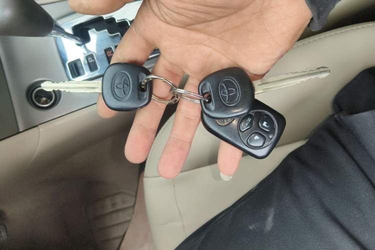 Used Toyota Corolla EX 2011 1.6L Automatic Luxury Edition Vehicle Key