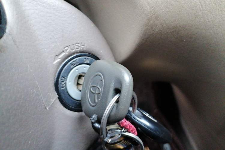Used Toyota Corolla EX 2011 1.6L Manual Luxury Edition Vehicle Key