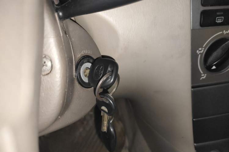 Used Toyota Corolla EX 2011 1.6L Automatic Classic Edition Vehicle Key