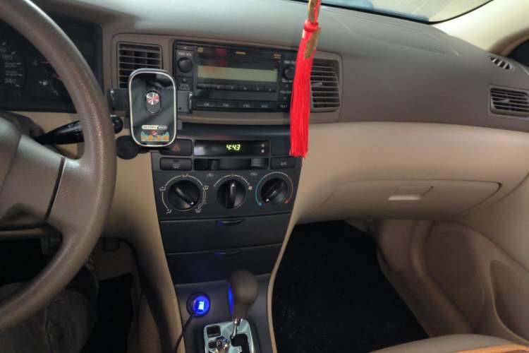 Used Toyota Corolla EX 2011 1.6L Automatic Classic Edition Audio And AC Panel