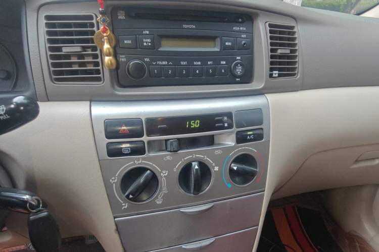 Used Toyota Corolla EX 2011 1.6L Automatic Classic Edition Audio And AC Panel
