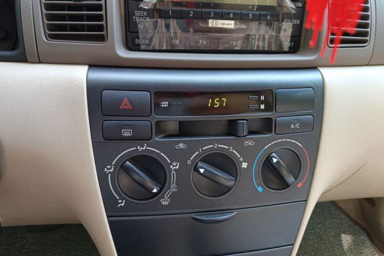 Used Toyota Corolla EX 2011 1.6L Automatic Classic Edition Audio And AC Panel