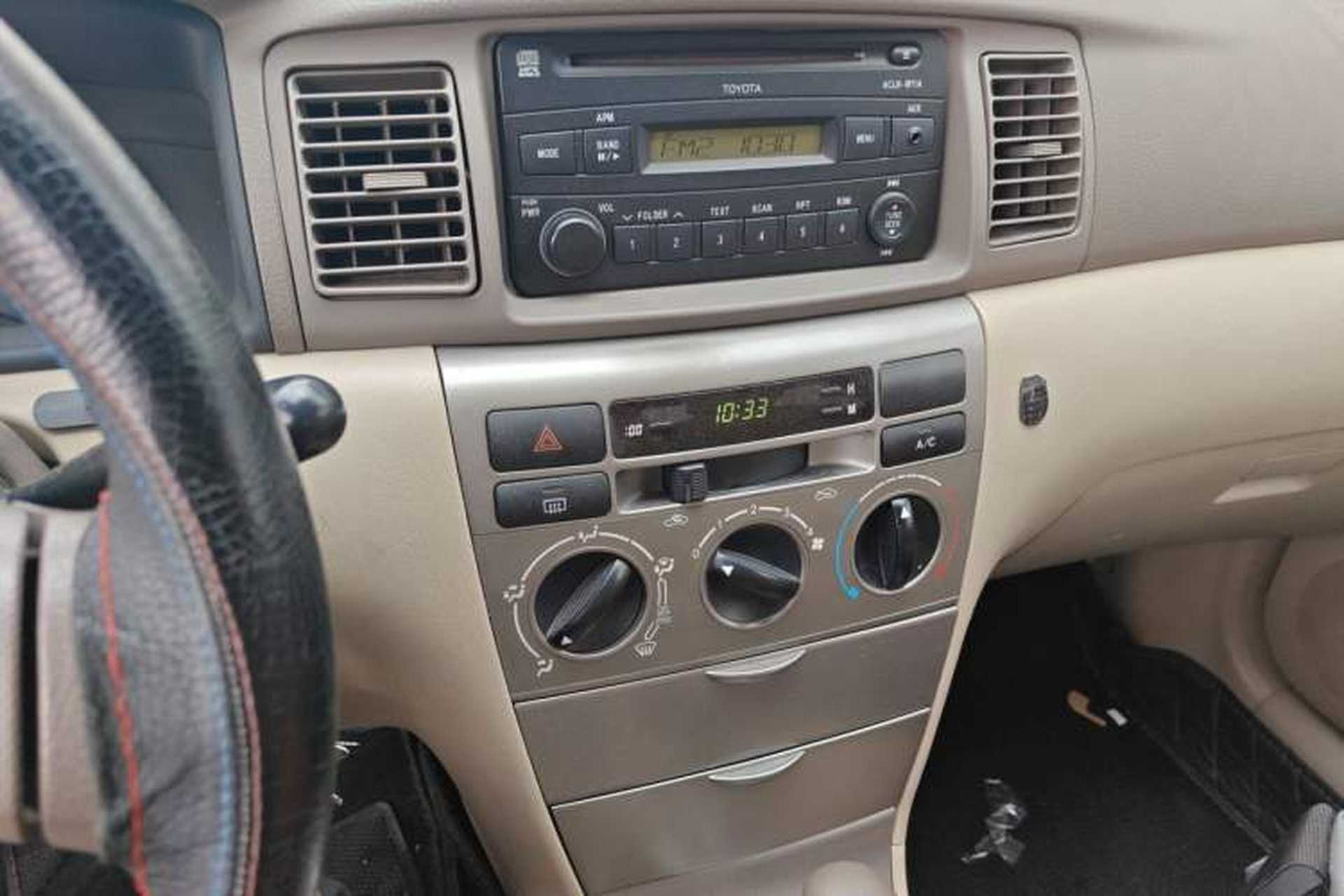 Used Toyota Corolla EX 2011 1.6L Automatic Classic Edition Audio And AC Panel