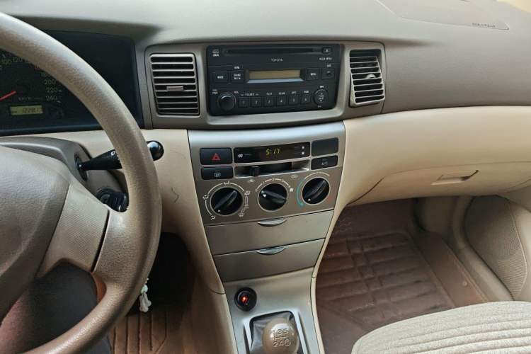 Used Toyota Corolla EX 2011 1.6L Manual Classic Edition Audio And AC Panel