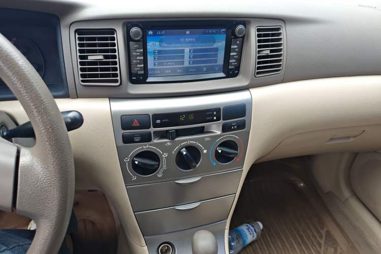 Used Toyota Corolla EX 2011 1.6L Automatic Classic Edition Audio And AC Panel
