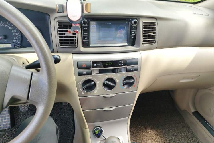 Used Toyota Corolla EX 2011 1.6L Manual Classic Edition Audio And AC Panel