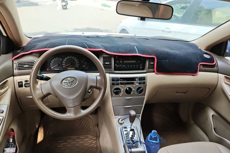 Used Toyota Corolla EX 2011 1.6L Automatic Classic Edition Center Console
