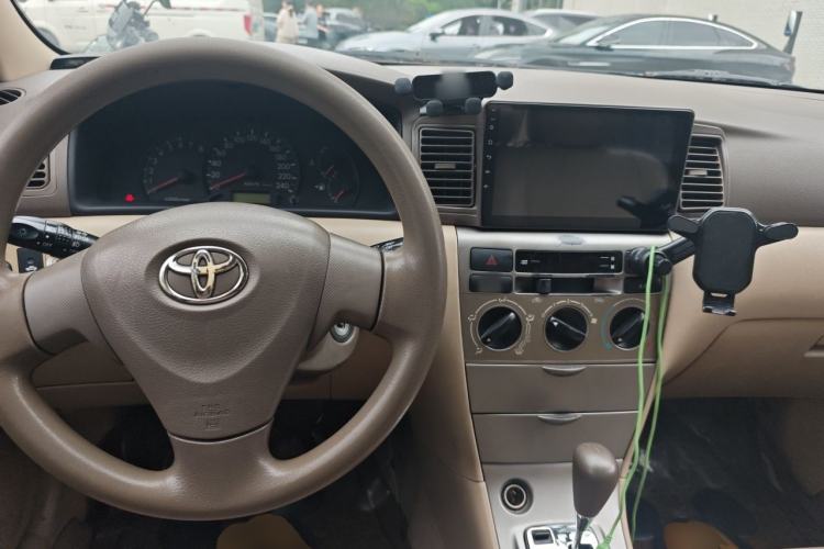 Used Toyota Corolla EX 2011 1.6L Automatic Classic Edition Center Console