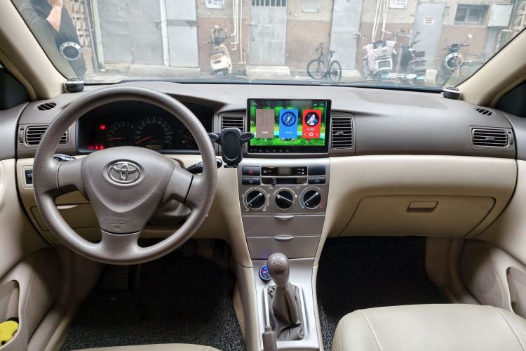 Used Toyota Corolla EX 2011 1.6L Manual Classic Edition Center Console