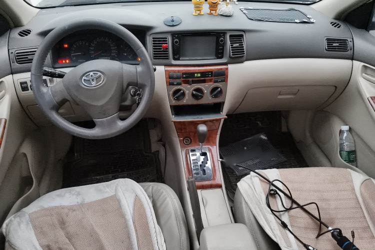 Used Toyota Corolla EX 2011 1.6L Automatic Classic Edition Center Console