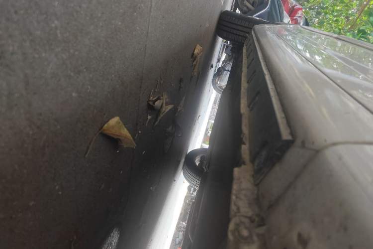 Used Toyota Corolla EX 2011 1.6L Automatic Luxury Edition Chassis Front Right
