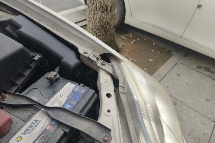 Used Toyota Corolla EX 2011 1.6L Automatic Classic Edition Engine Bay Left