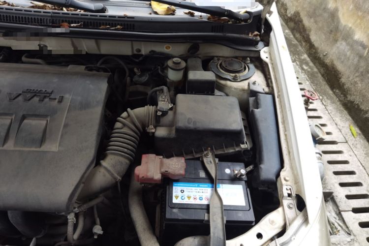 Used Toyota Corolla EX 2011 1.6L Automatic Classic Edition Engine Bay Left