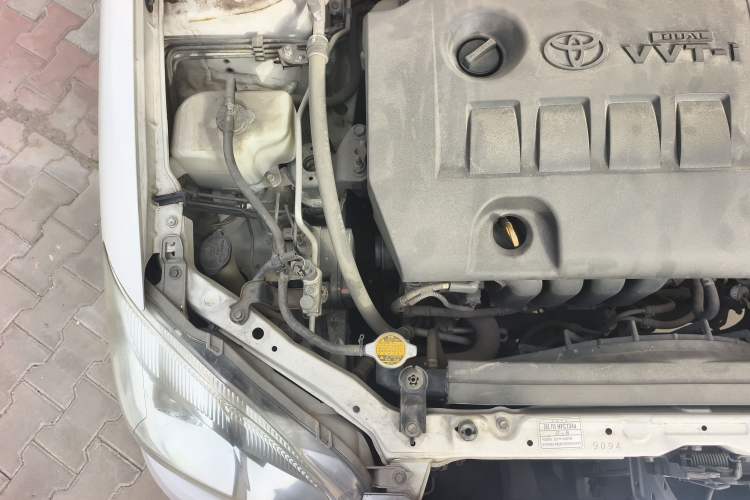 Used Toyota Corolla EX 2011 1.6L Automatic Luxury Edition Engine Bay Right