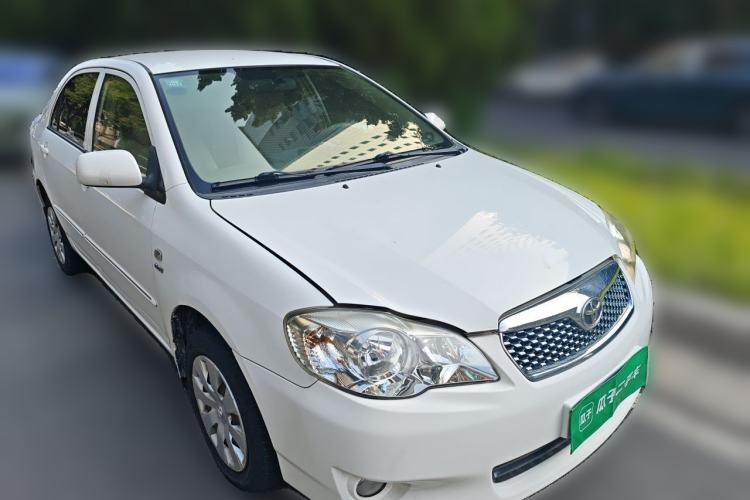 Used Toyota Corolla EX 2011 1.6L Manual Classic Edition Front Right 45 Deg