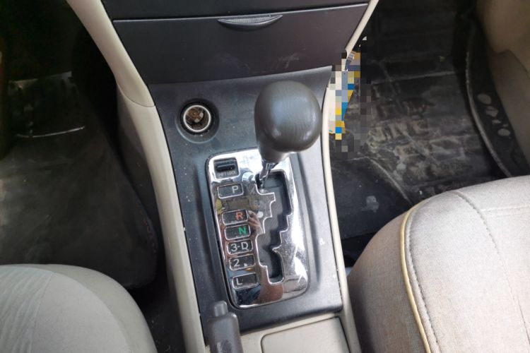 Used Toyota Corolla EX 2011 1.6L Automatic Classic Edition Gear Lever