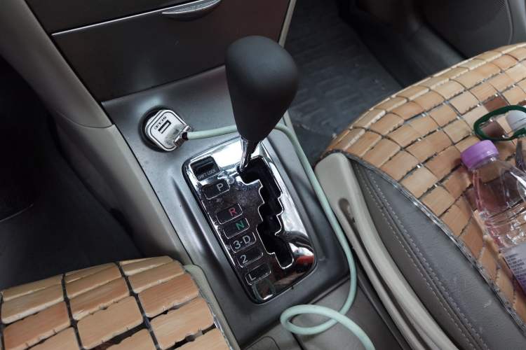 Used Toyota Corolla EX 2011 1.6L Automatic Classic Edition Gear Lever