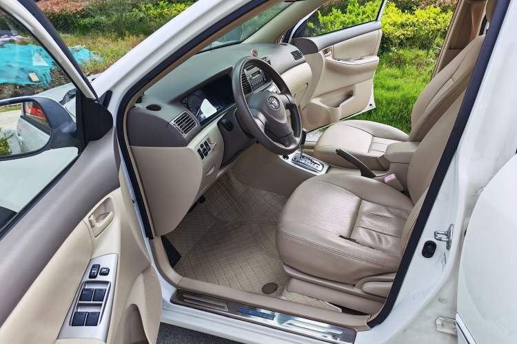 Used Toyota Corolla EX 2011 1.6L Automatic Classic Edition Interior 1