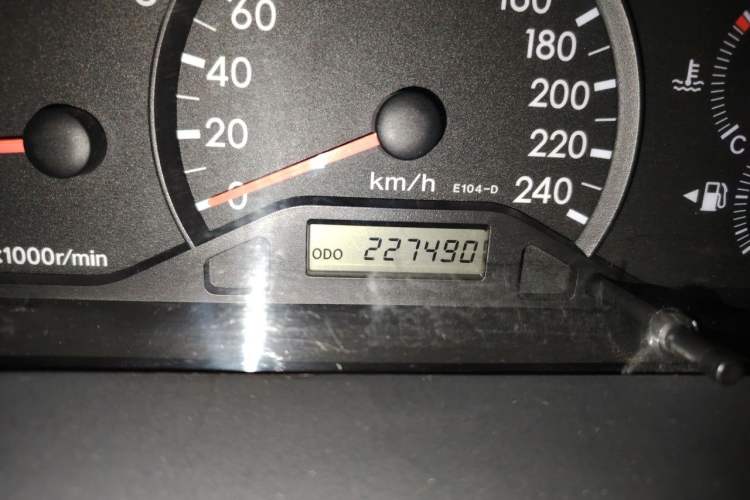 Used Toyota Corolla EX 2011 1.6L Manual Luxury Edition Odometer Close Up