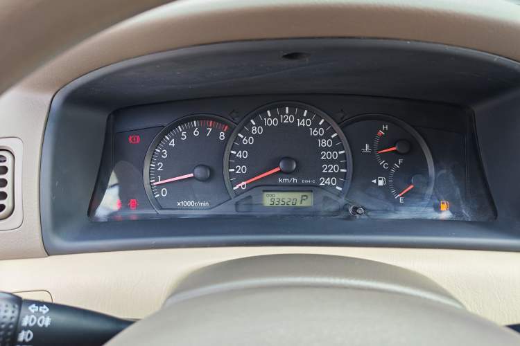 Used Toyota Corolla EX 2011 1.6L Automatic Classic Edition Odometer Close Up