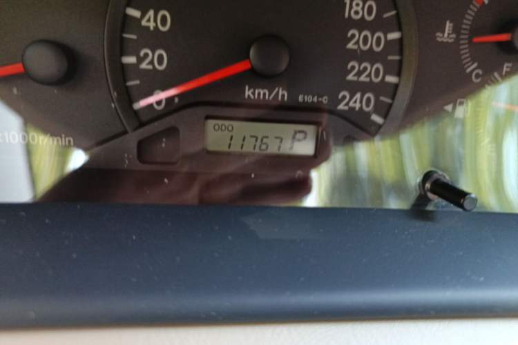 Used Toyota Corolla EX 2011 1.6L Automatic Classic Edition Odometer Close Up