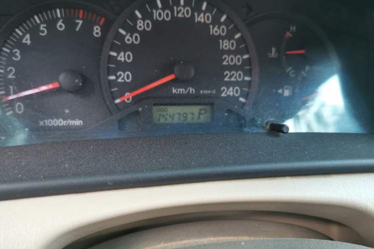 Used Toyota Corolla EX 2011 1.6L Automatic Luxury Edition Odometer Close Up