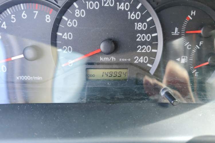 Used Toyota Corolla EX 2011 1.6L Manual Classic Edition Odometer Close Up