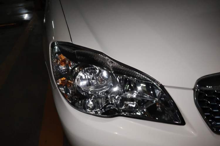Used Toyota Corolla EX 2011 1.6L Manual Luxury Edition Right Front Headlight