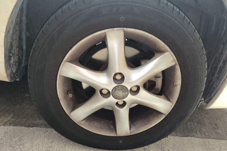 Used Toyota Corolla EX 2011 1.6L Automatic Classic Edition Right Front Wheel Hub