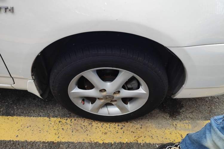 Used Toyota Corolla EX 2011 1.6L Automatic Classic Edition Right Front Wheel Hub