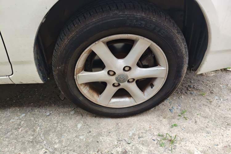 Used Toyota Corolla EX 2011 1.6L Automatic Classic Edition Right Front Wheel Hub