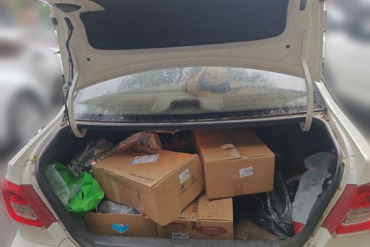 Used Toyota Corolla EX 2011 1.6L Automatic Classic Edition Trunk