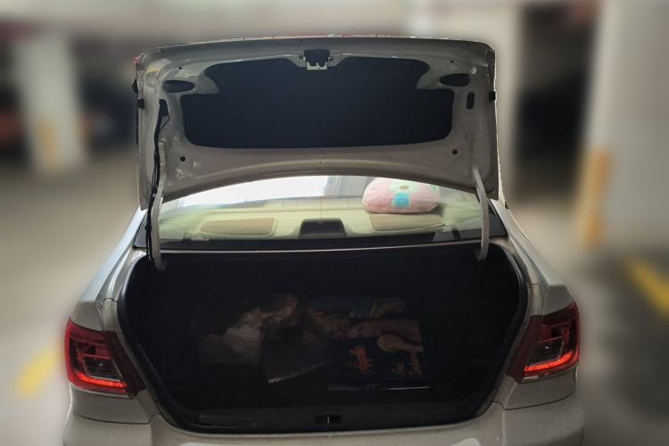 Used Toyota Corolla EX 2011 1.6L Automatic Classic Edition Trunk