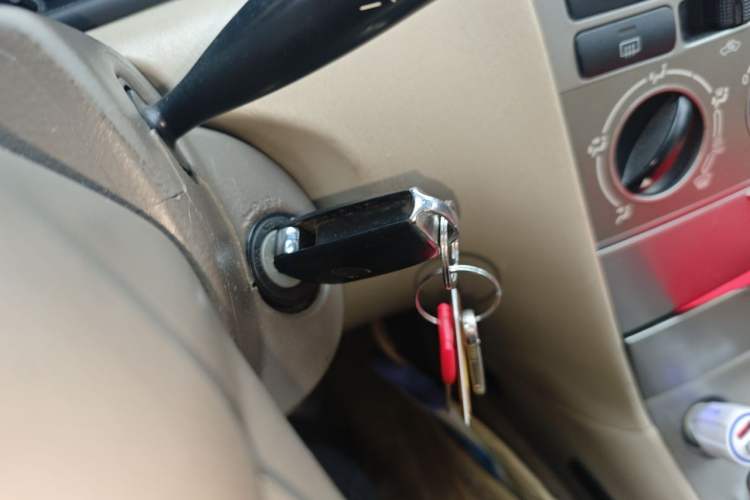 Used Toyota Corolla EX 2011 1.6L Automatic Classic Edition Vehicle Key