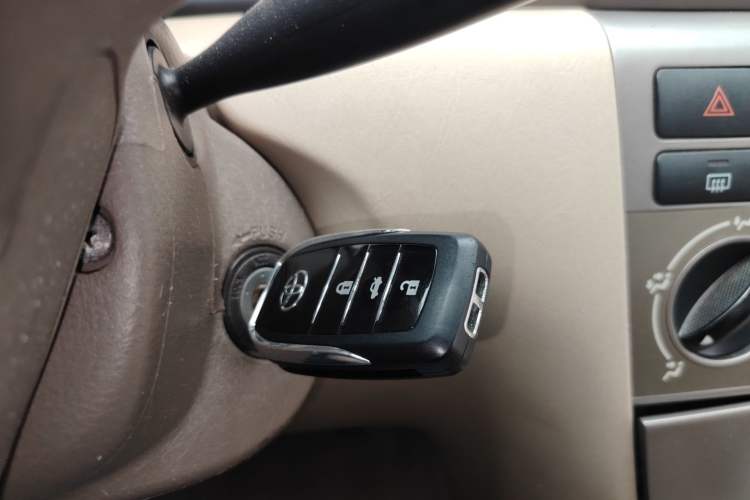Used Toyota Corolla EX 2011 1.6L Automatic Classic Edition Vehicle Key