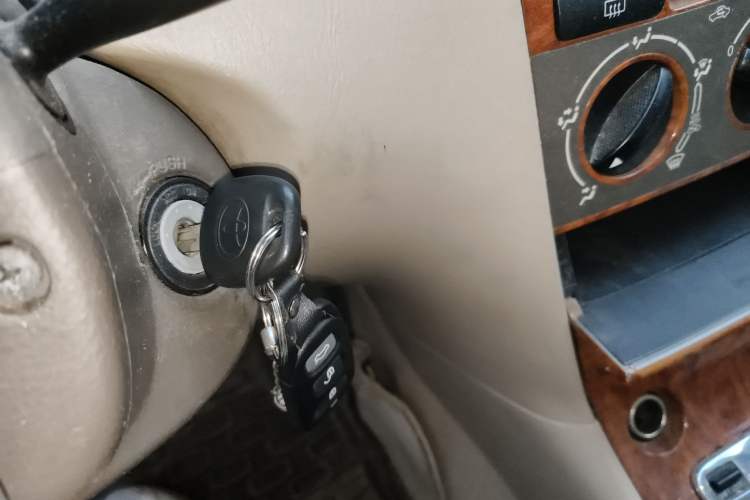 Used Toyota Corolla EX 2011 1.6L Automatic Classic Edition Vehicle Key