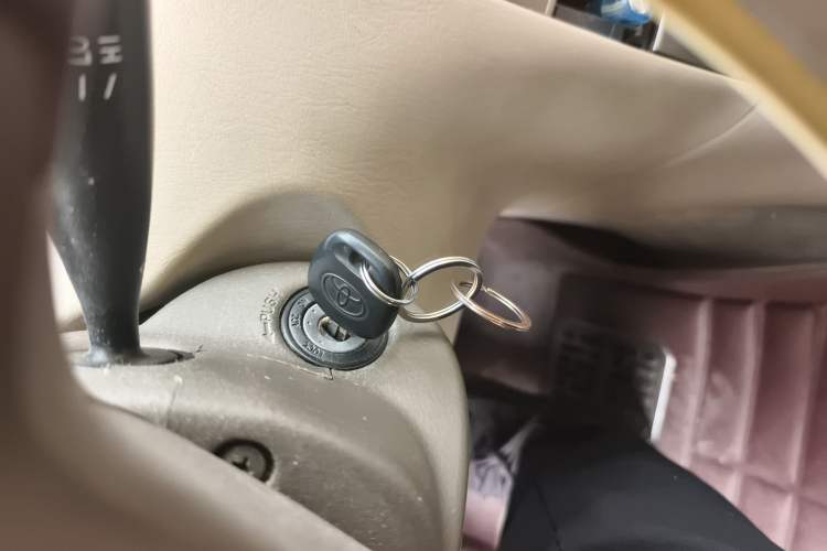Used Toyota Corolla EX 2011 1.6L Automatic Luxury Edition Vehicle Key