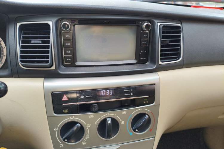 Used Toyota Corolla EX 2013 1.6L Automatic Excellence Edition Audio And AC Panel