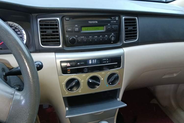 Used Toyota Corolla EX 2013 1.6L Automatic Luxury Edition Audio And AC Panel