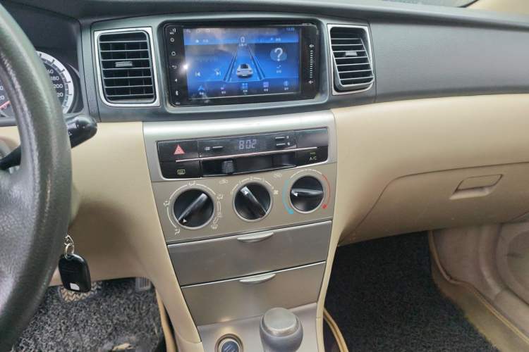 Used Toyota Corolla EX 2013 1.6L Automatic Excellence Edition Audio And AC Panel