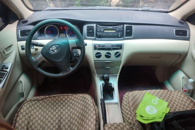 Used Toyota Corolla EX 2013 1.6L Manual Value Edition Center Console