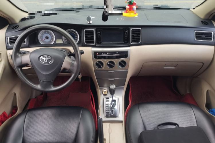 Used Toyota Corolla EX 2013 1.6L Automatic Excellence Edition Center Console
