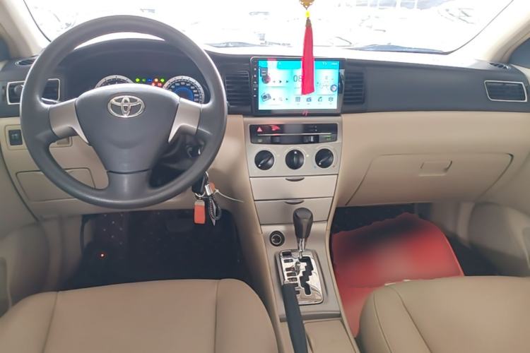 Used Toyota Corolla EX 2013 1.6L Automatic Luxury Edition Center Console