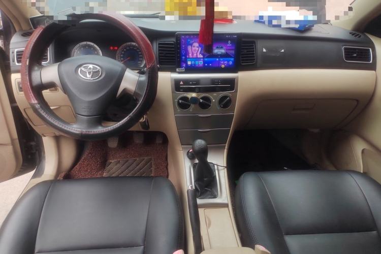 Used Toyota Corolla EX 2013 1.6L Manual Luxury Edition Center Console