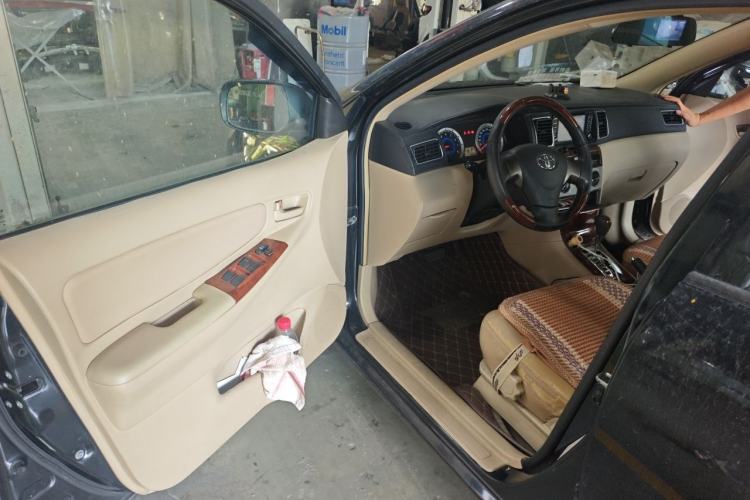 Used Toyota Corolla EX 2013 1.6L Automatic Excellence Edition Driver Seat