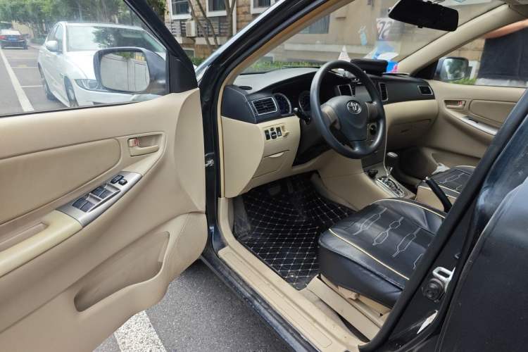 Used Toyota Corolla EX 2013 1.6L Automatic Luxury Edition Driver Seat