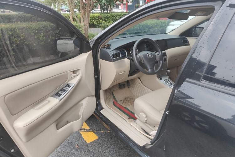 Used Toyota Corolla EX 2013 1.6L Automatic Luxury Edition Driver Seat